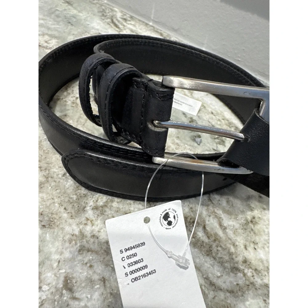 Men's Urban Outfitters Basic Beveled Leather Belt Black Silver size L‎ NWT